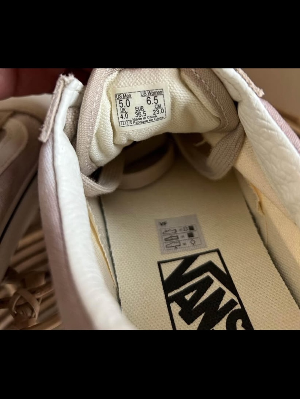 Vans - Picture 5 of 5